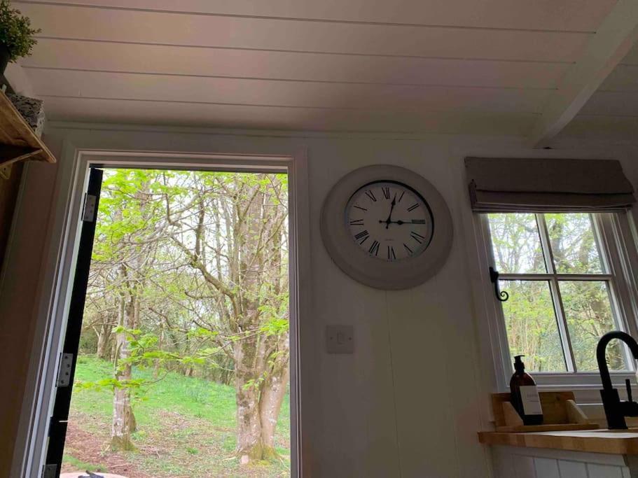 Cornwall Woodland Shepherd'S Hut Deirdres Hut Bodmin Exterior foto