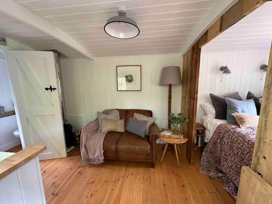 Cornwall Woodland Shepherd'S Hut Deirdres Hut Bodmin Exterior foto
